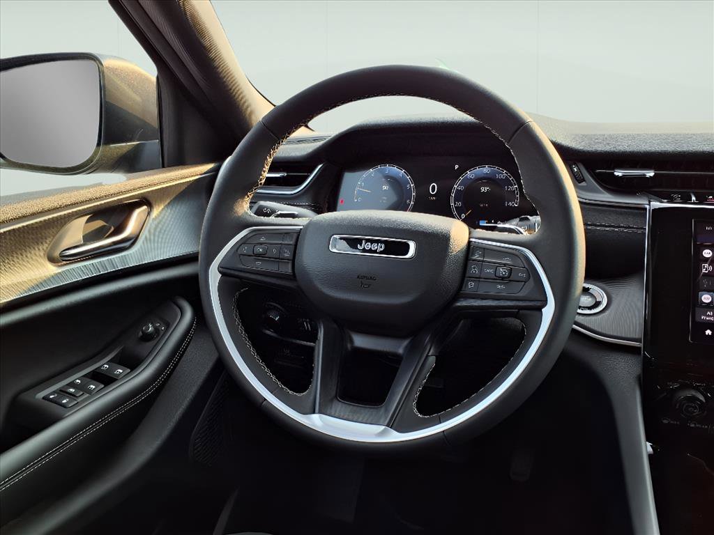 New 2025 Jeep Grand Cherokee Laredo X image 14