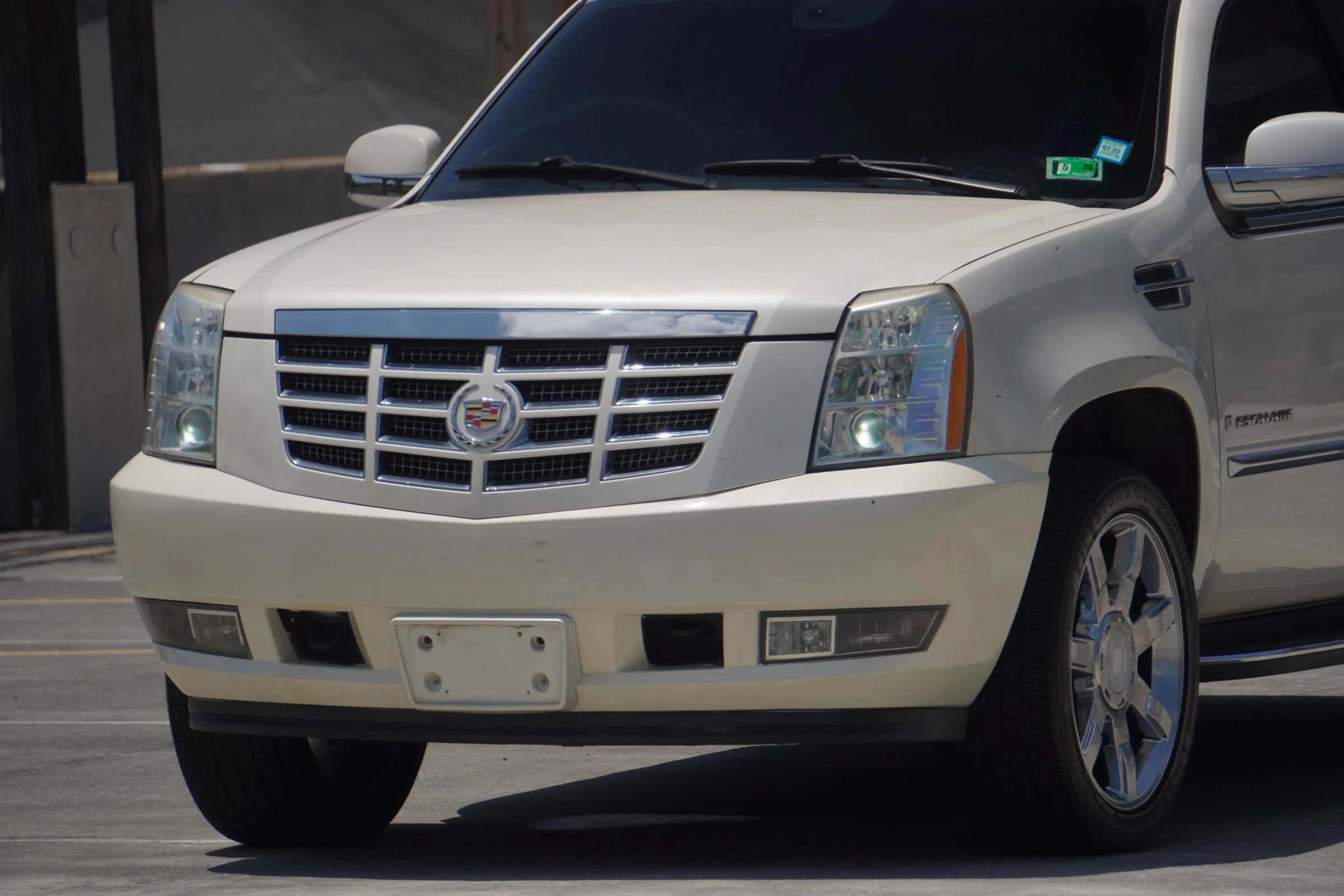 Used 2008 Cadillac Escalade AWD image 18
