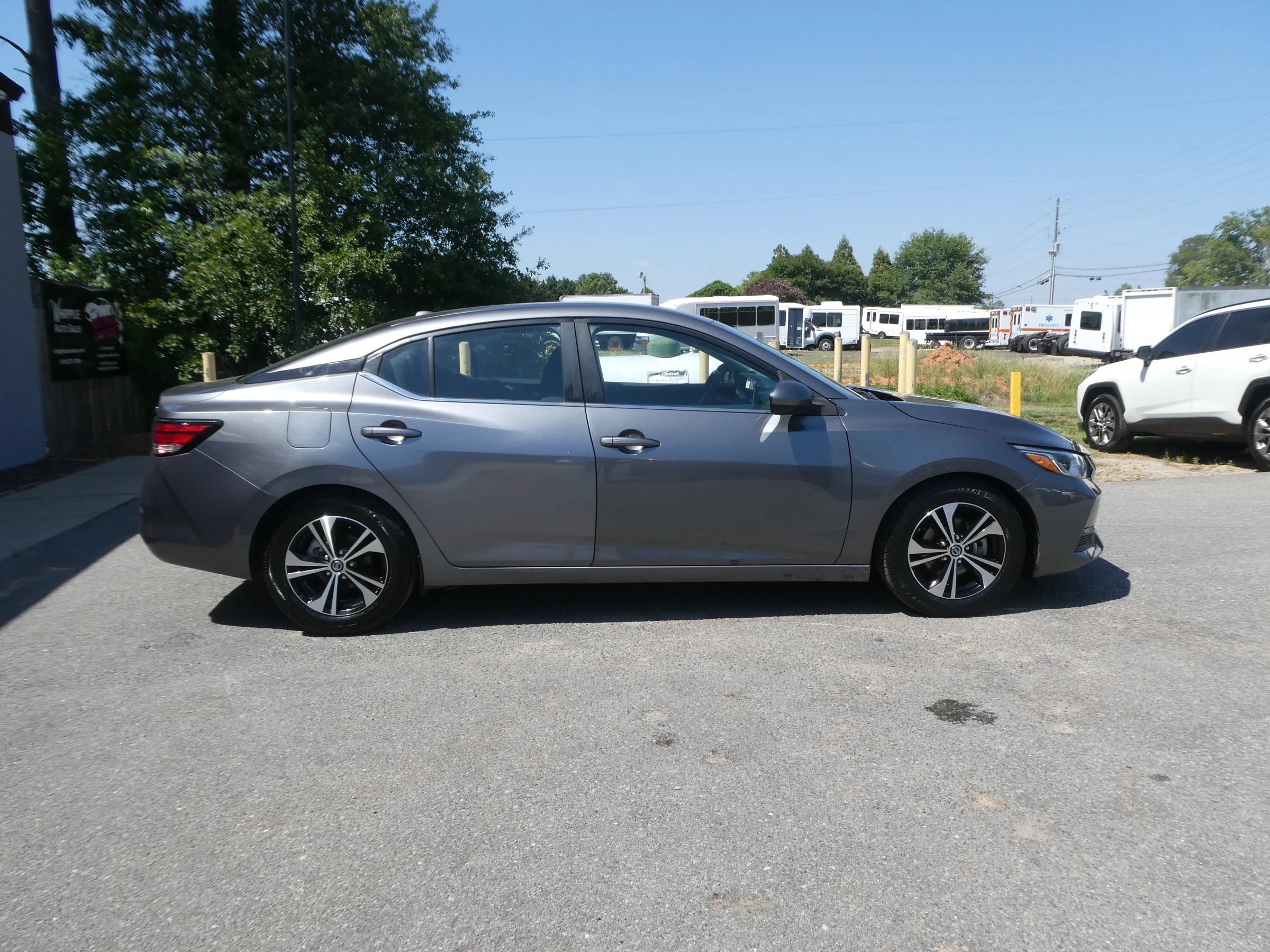 Used 2021 Nissan Sentra SV FWD image 4