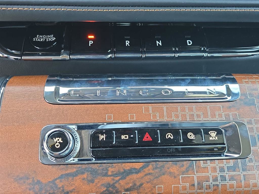 New 2025 Lincoln Aviator Black Label image 19