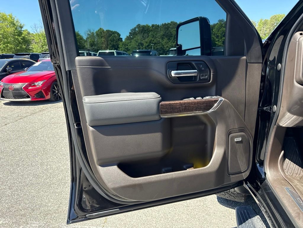 Used 2020 GMC Sierra 2500 Denali w/ Denali Ultimate Package AWD/4WD image 29