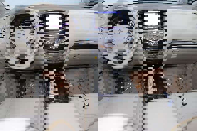 Used 2014 INFINITI QX60 AWD w/ Premium Plus Package image 2