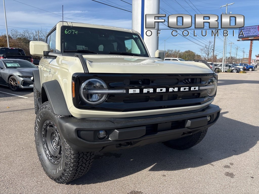 New 2025 Ford Bronco Outer Banks w/ Sasquatch Package image 1