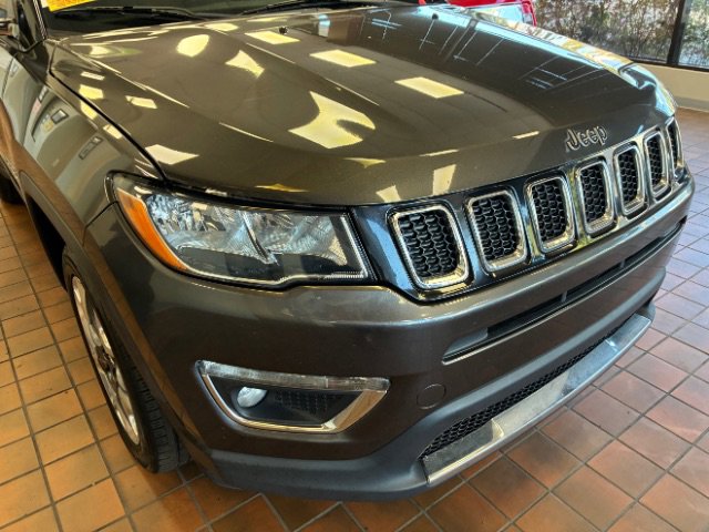 Used 2019 Jeep Compass Limited image 2