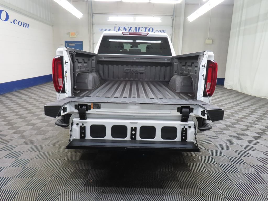 Used 2023 GMC Sierra 1500 SLT w/ SLT Convenience Package AWD/4WD image 41