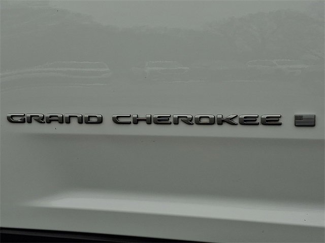Used 2025 Jeep Grand Cherokee Limited image 32