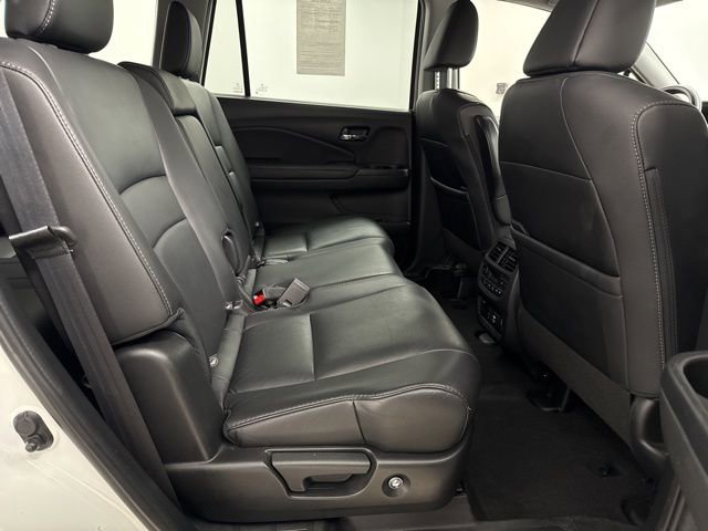 Certified 2021 Honda Pilot Touring image 19