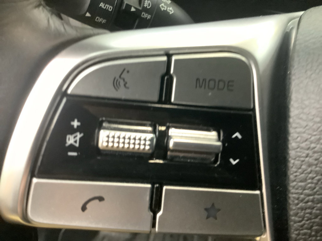 Used 2025 Kia Telluride SX image 17