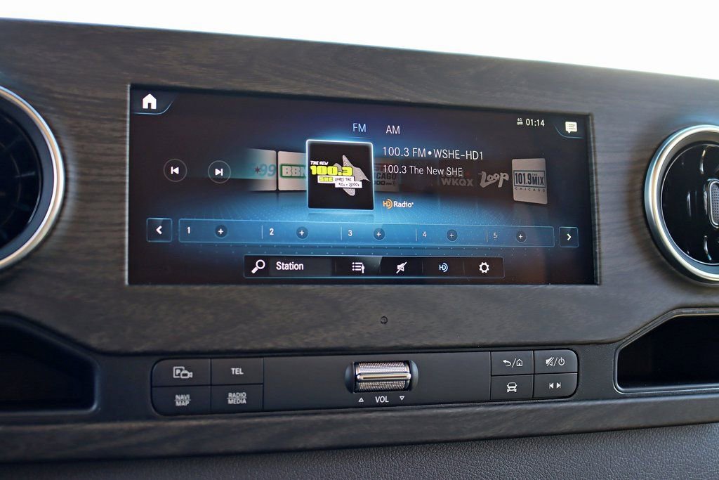 Used 2024 Mercedes-Benz Sprinter 3500 image 22