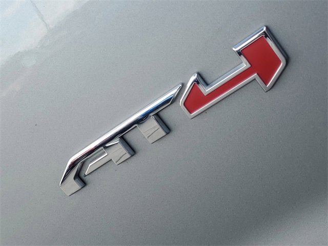 Used 2023 GMC Acadia AT4 w/ Technology Package image 6