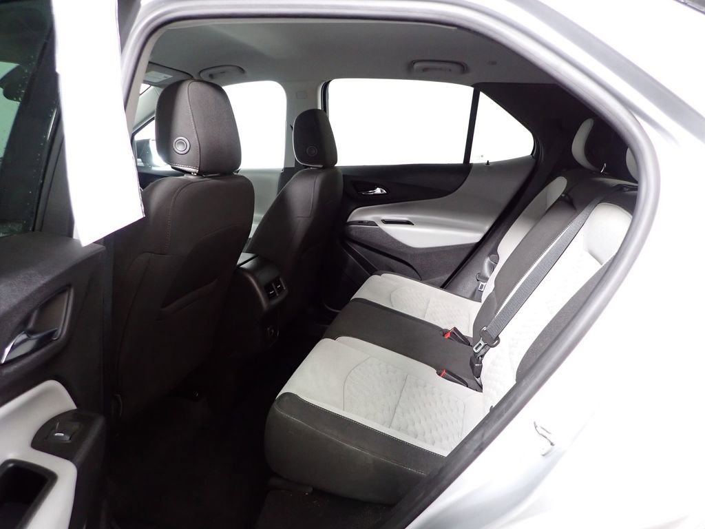 Used 2019 Chevrolet Equinox LS w/ LS Convenience Package image 27