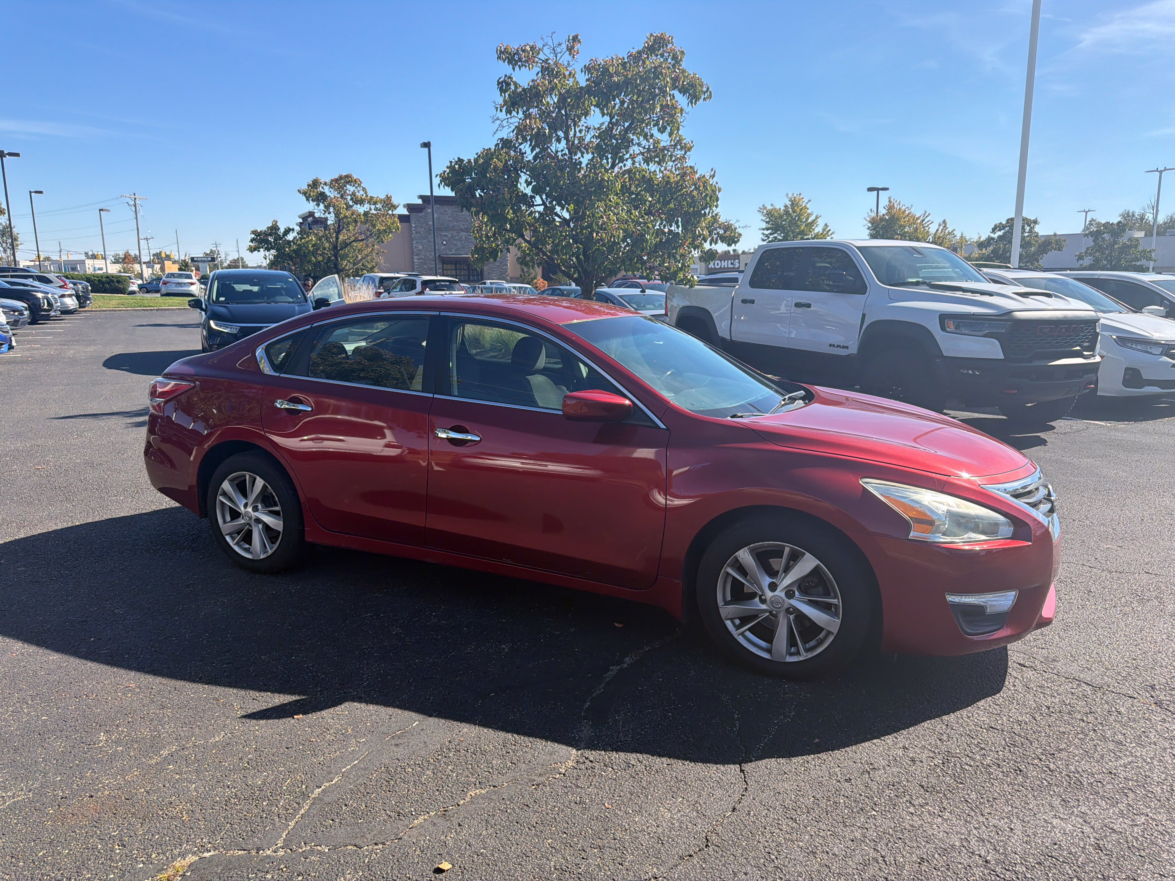 Used 2013 Nissan Altima 2.5 SV FWD image 18