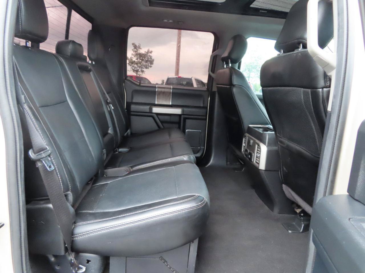 Used 2017 Ford F350 Lariat w/ Lariat Ultimate Package AWD/4WD image 48