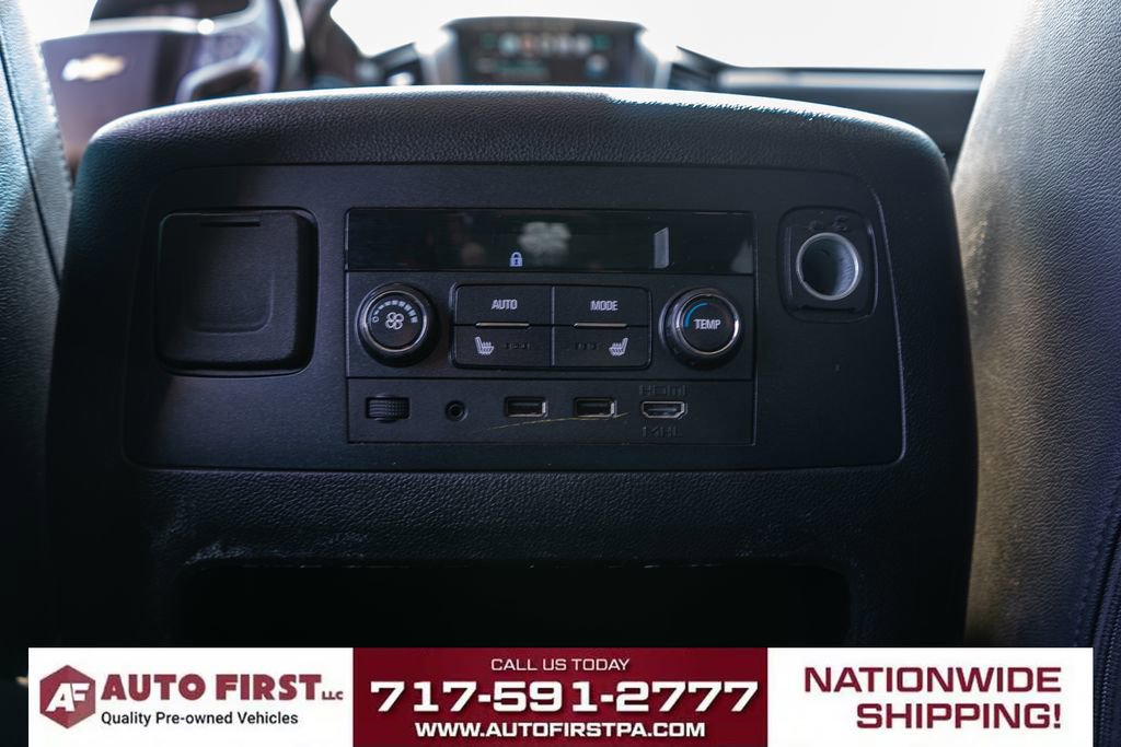 Used 2017 Chevrolet Suburban Premier image 14
