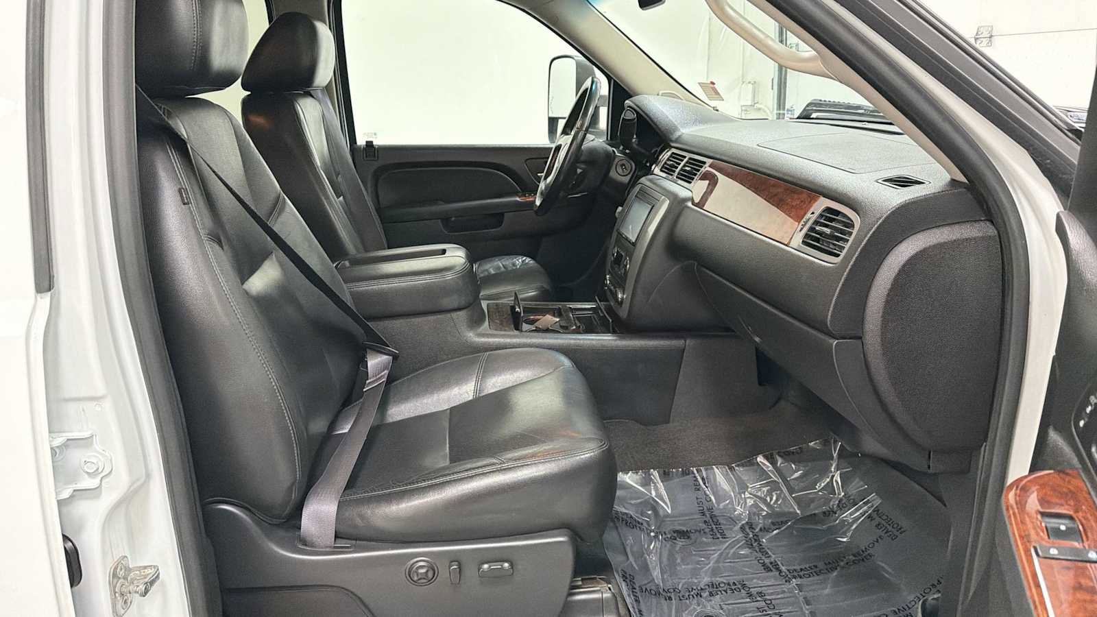 Used 2014 GMC Sierra 3500 SLT image 29