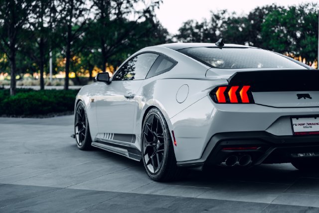 New 2026 Ford Mustang GT Premium w/ GT Performance Package RWD image 15