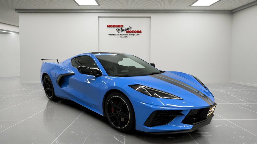 Used 2022 Chevrolet Corvette Stingray Premium Cpe w/ Z51 Performance Package RWD image 1