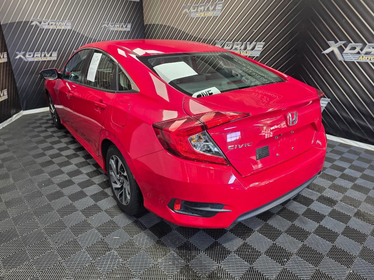 Used 2016 Honda Civic EX image 9