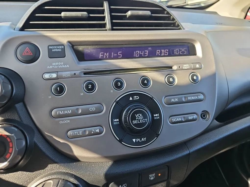 Used 2013 Honda Fit Hatchback 4D image 27