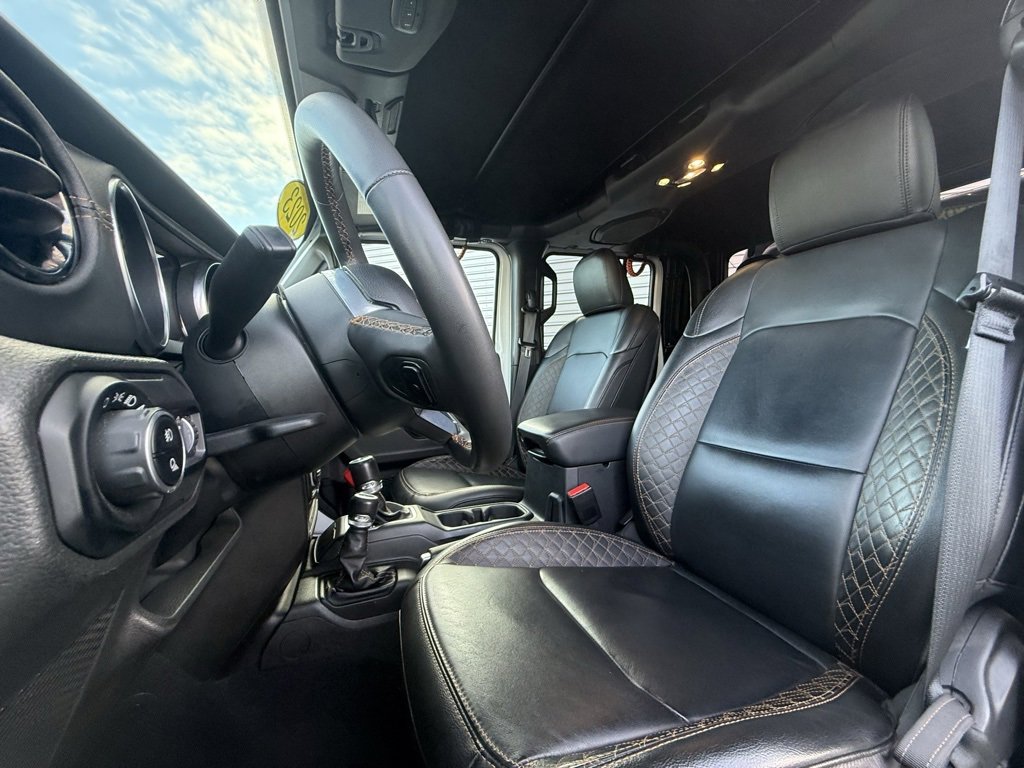 Used 2023 Jeep Gladiator Overland image 4