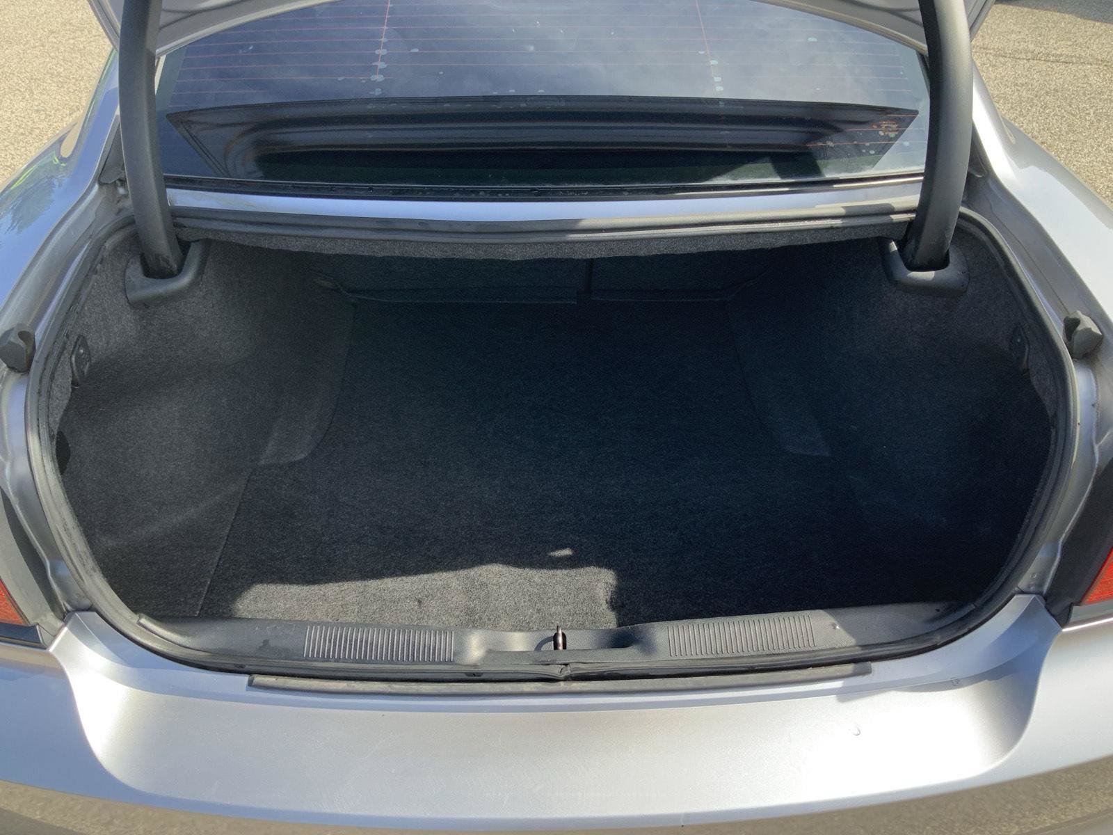 Used 2014 Dodge Charger SE RWD image 10