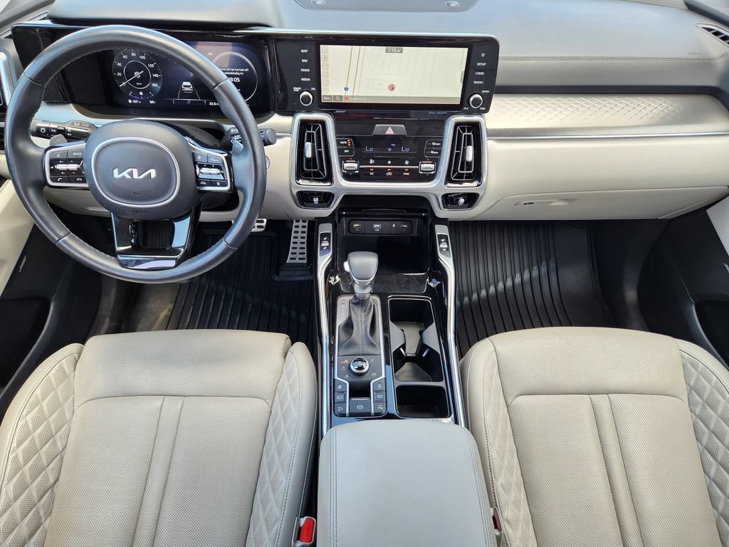 Certified 2023 Kia Sorento SX AWD/4WD image 11