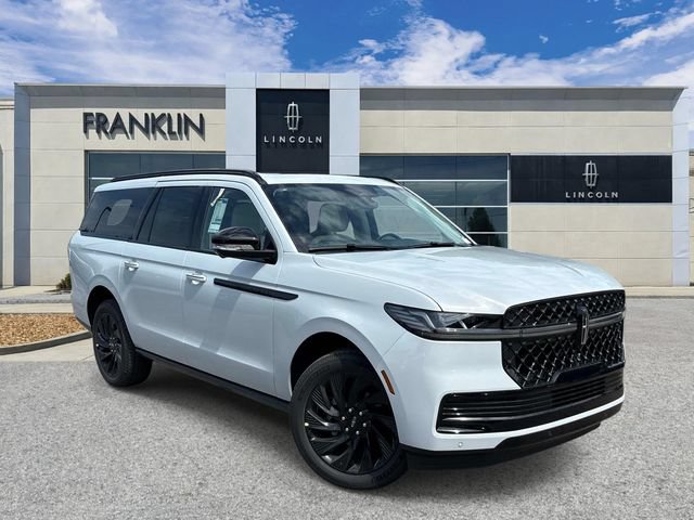 New 2026 Lincoln Navigator L Reserve w/ Jet Appearance Package AWD/4WD image 1