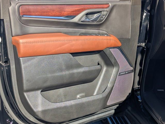 Used 2023 GMC Yukon Denali Ultimate image 10