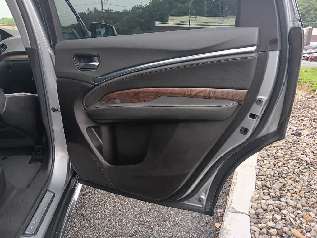 Used 2020 Acura MDX w/ Technology Package AWD/4WD image 38