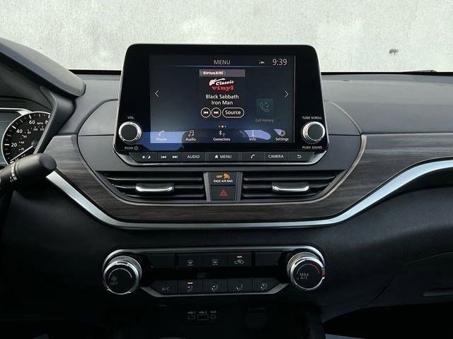 Used 2025 Nissan Altima 2.5 SV image 26