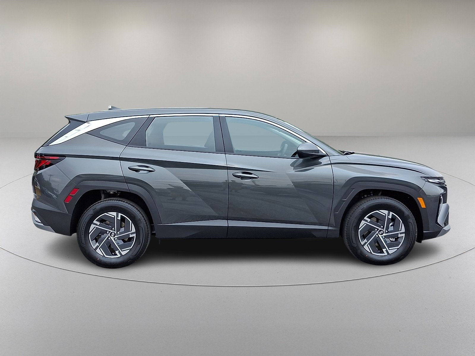 New 2026 Hyundai Tucson Blue SE AWD/4WD image 8