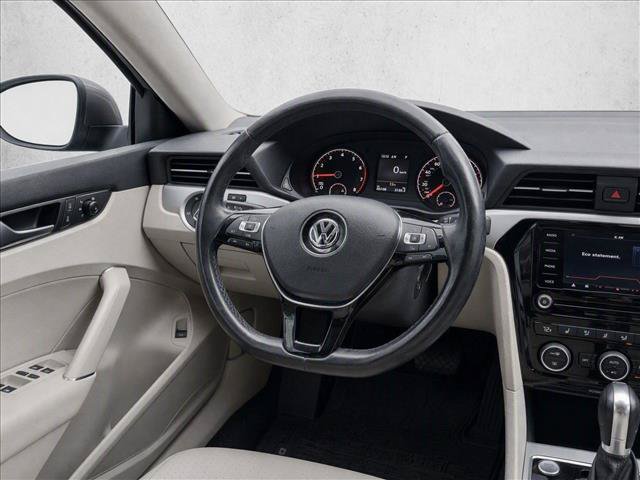 Used 2020 Volkswagen Passat 2.0T SE FWD image 29