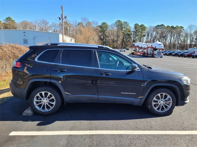 Used 2020 Jeep Cherokee Latitude Plus image 2