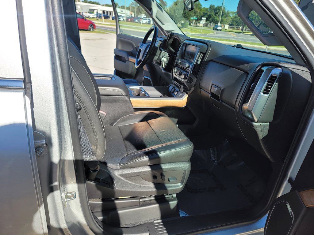 Used 2018 Chevrolet Silverado 1500 LTZ RWD image 14