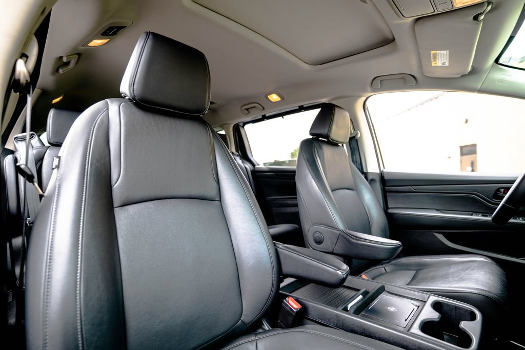 Used 2025 Honda Odyssey EX-L image 18