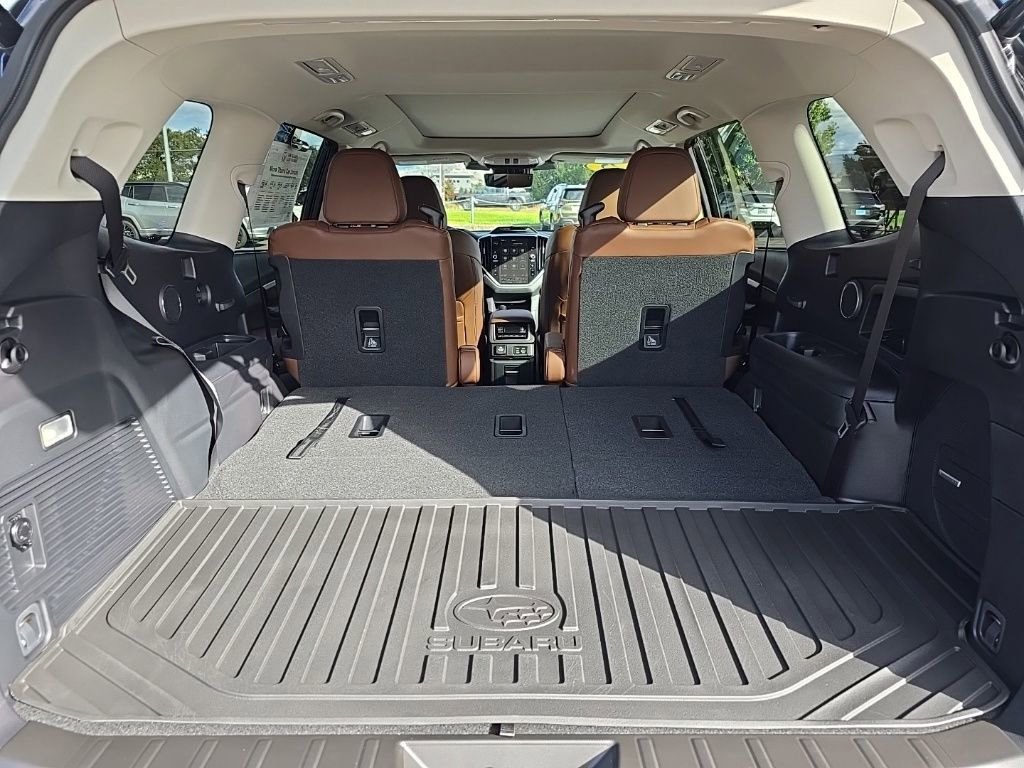 New 2025 Subaru Ascent Touring w/ Popular Package #2 image 17