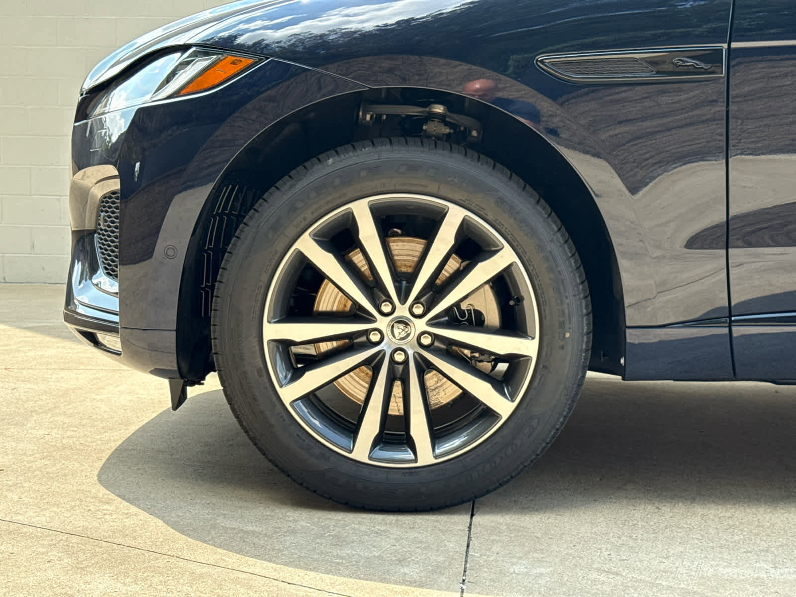 New 2026 Jaguar F-PACE R-Dynamic S image 6