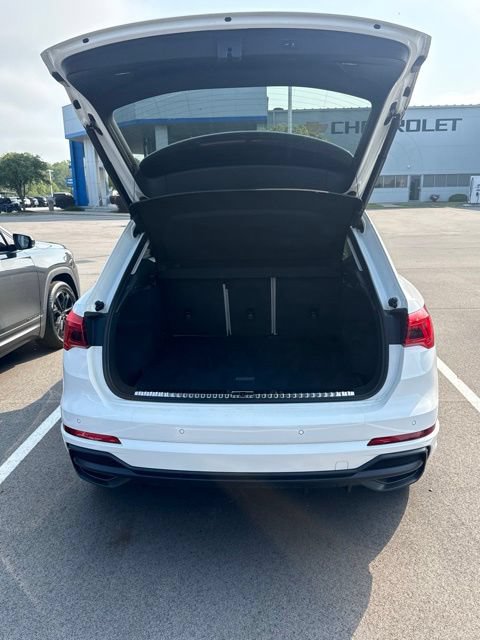 Used 2020 Audi Q3 2.0T Premium w/ Convenience Package AWD/4WD image 14