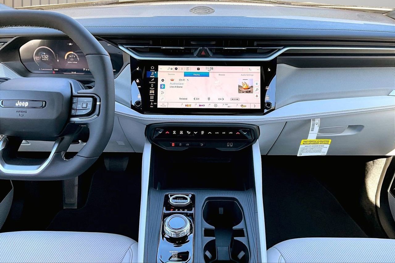 New 2026 Jeep Cherokee Limited image 12