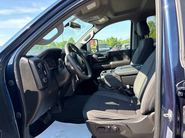 Used 2022 Chevrolet Silverado 2500 Custom w/ Custom Convenience Package AWD/4WD image 8