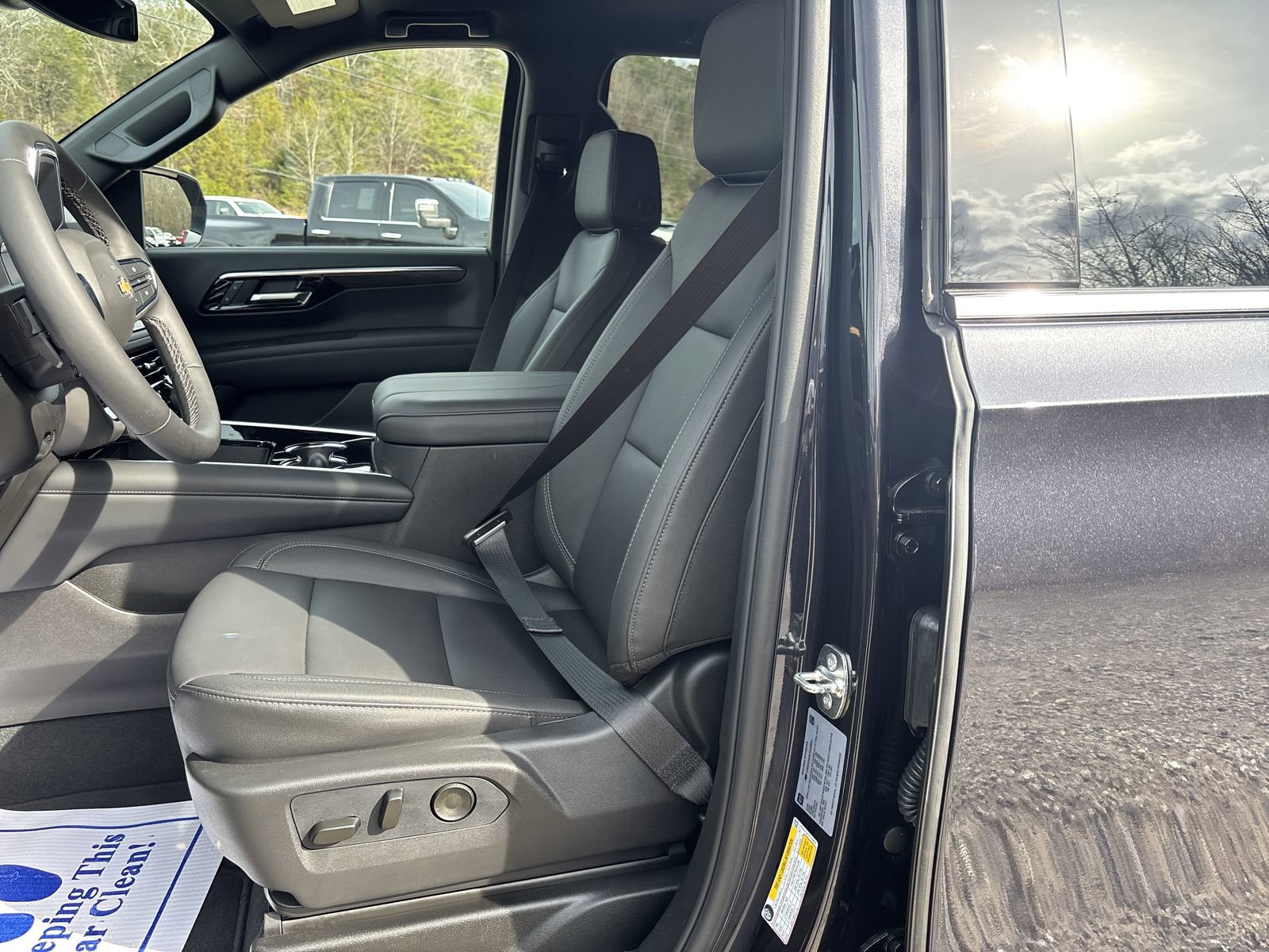 New 2026 Chevrolet Suburban LT w/ Comfort Package image 14