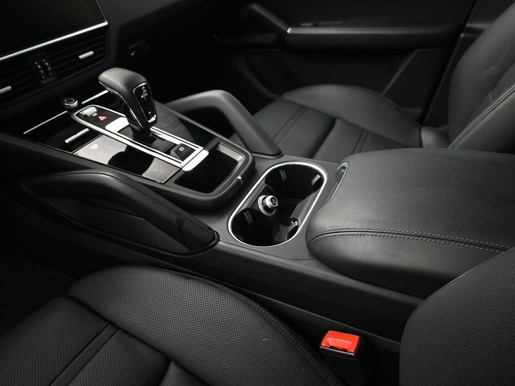 Certified 2023 Porsche Cayenne GTS image 22