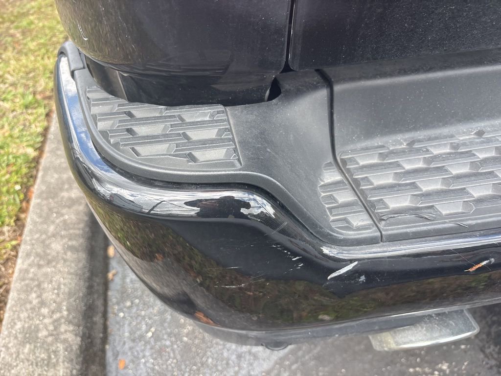 Used 2025 RAM 1500 Laramie w/ Sport Appearance Package image 8