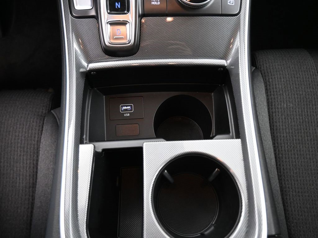 Used 2023 Hyundai Santa Fe SE image 9