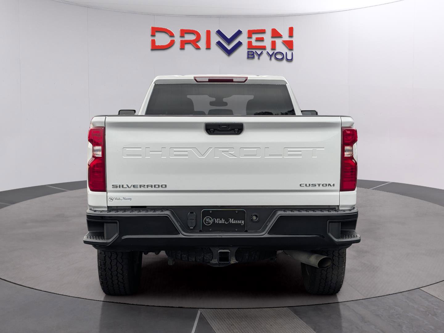 Used 2023 Chevrolet Silverado 2500 Custom w/ Gooseneck/5TH Wheel Package AWD/4WD image 4