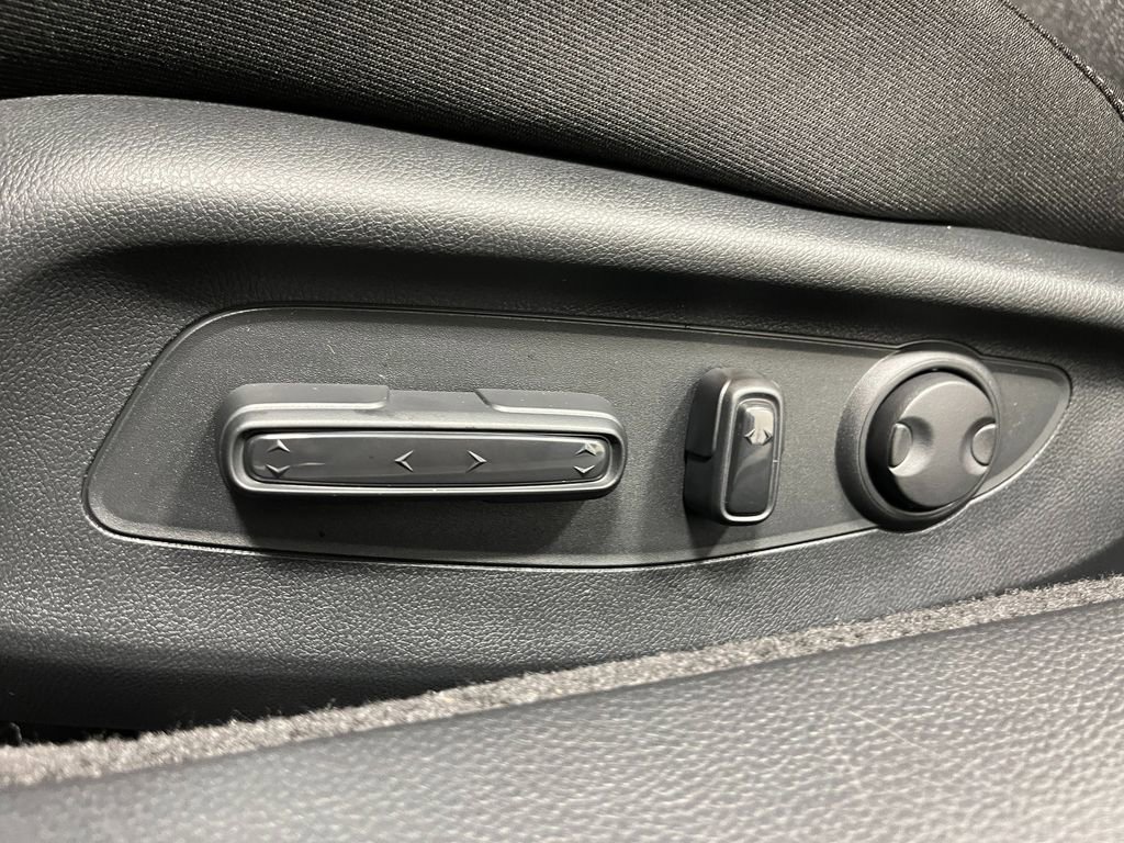 New 2025 Honda Accord SE image 13