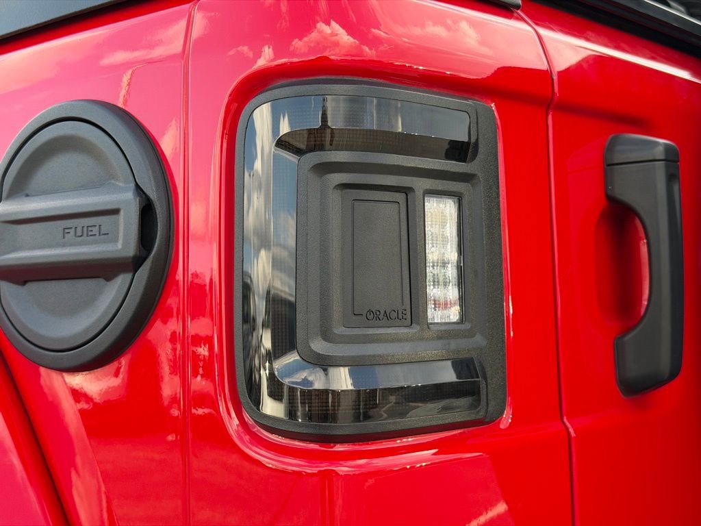 Used 2021 Jeep Wrangler Unlimited Sahara image 42