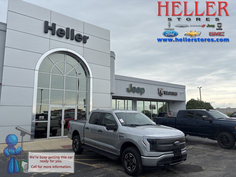 Used 2022 Ford F150 Lightning XLT AWD/4WD image 1