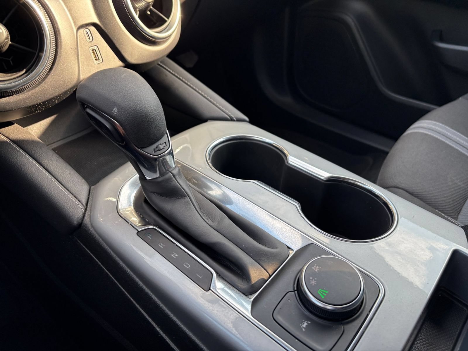 Used 2025 Chevrolet Blazer LT FWD image 41