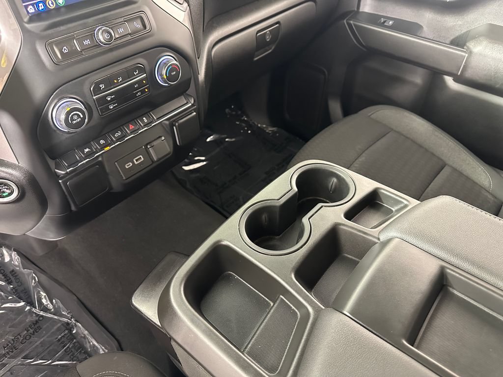 Used 2022 Chevrolet Silverado 1500 Custom AWD/4WD image 32
